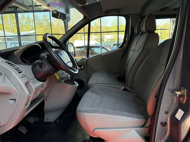 Renault Trafic Combi dCi 115 L2H1 KLIMA/NAVI/BT  2,9t verglast - foto 9