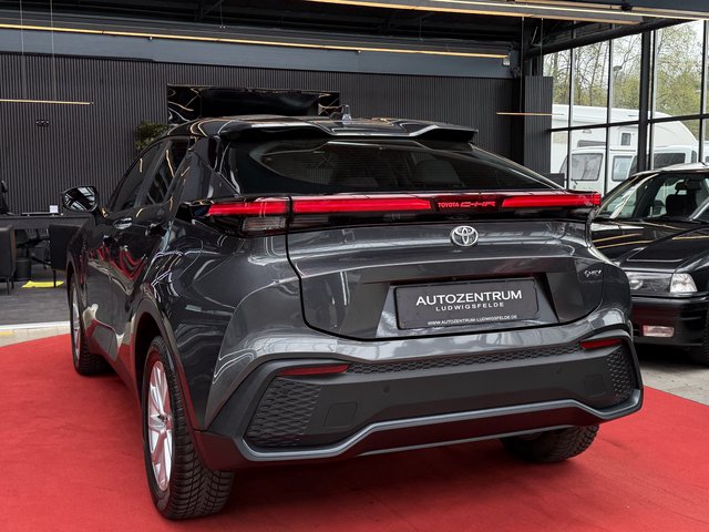 Toyota C-HR Hybrid FWD Business Edition LED/LDA/BSM/PCS/PDA/RSA - foto 6