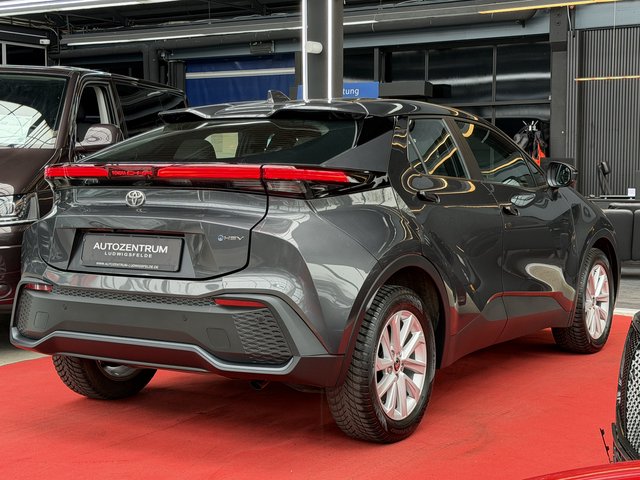 Toyota C-HR Hybrid FWD Business Edition LED/LDA/BSM/PCS/PDA/RSA - foto 7