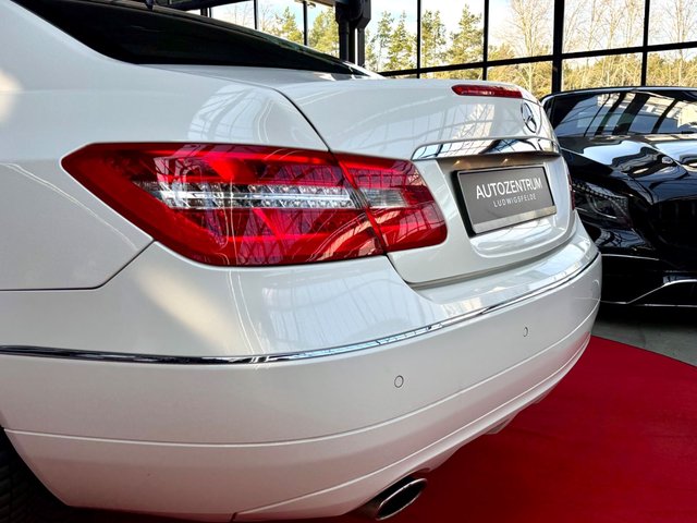 Mercedes-Benz E 350 CDI BlueEfficiency NAVI/H&K/SHZ/VENT - photo 9