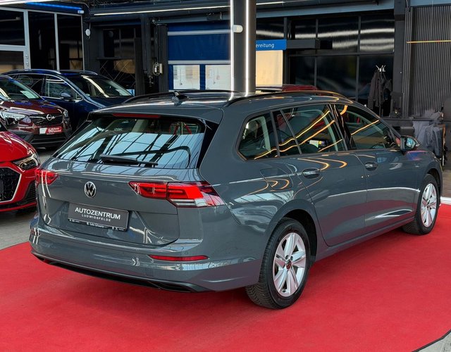 Volkswagen Golf VIII Variant Life eTSI ACC/SHZ/FRONT/Keyles - foto 6