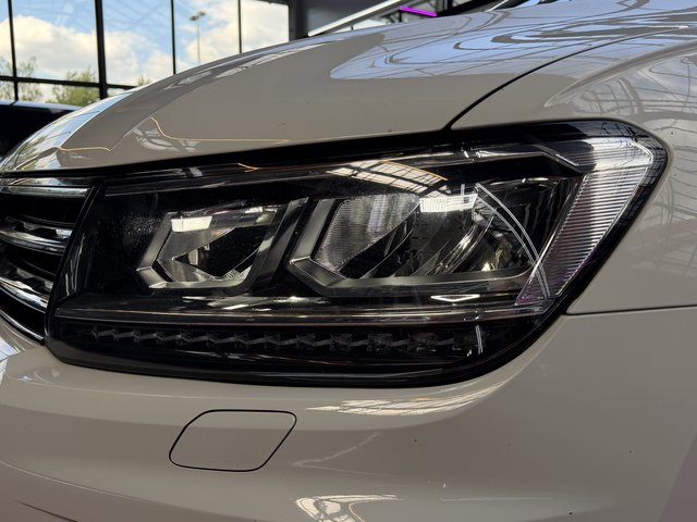 Volkswagen Tiguan Sound BMT ACC / Start-Stopp / LED / 4Motion - photo 9