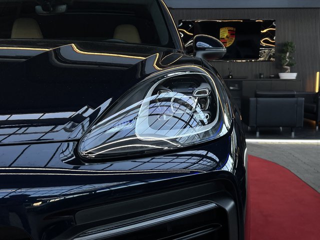 Porsche Cayenne Coupe E-Hybrid / CHRONO / ACC / PANO / LED / BOSE - photo 8
