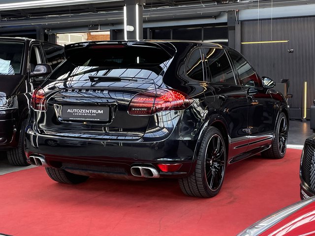 Porsche Cayenne S Turbo Manufaktur Volllederausstattung/PANO/BOSE/AHK/CARBON Porsche - bilder 6