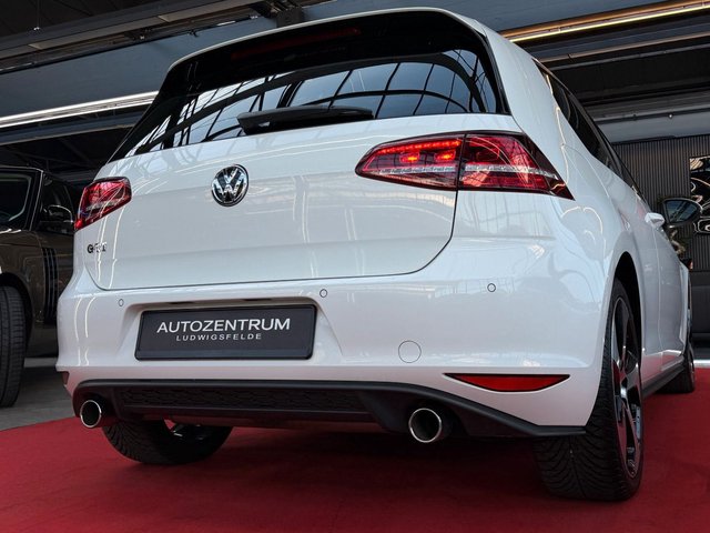 Volkswagen Golf VII Lim. GTI BMT SHZ/TEMP/PDC/MFL/BT - foto 8