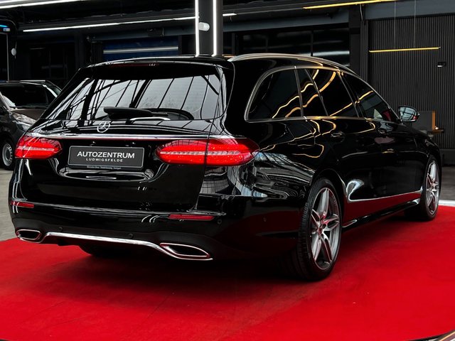 Mercedes-Benz E 400T-Modell AMG-LINE LED/4-MATIC/NAVI - photo 6