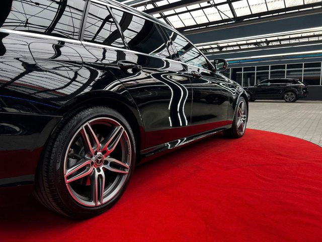 Mercedes-Benz E 400T-Modell AMG-LINE LED/4-MATIC/NAVI - photo 8