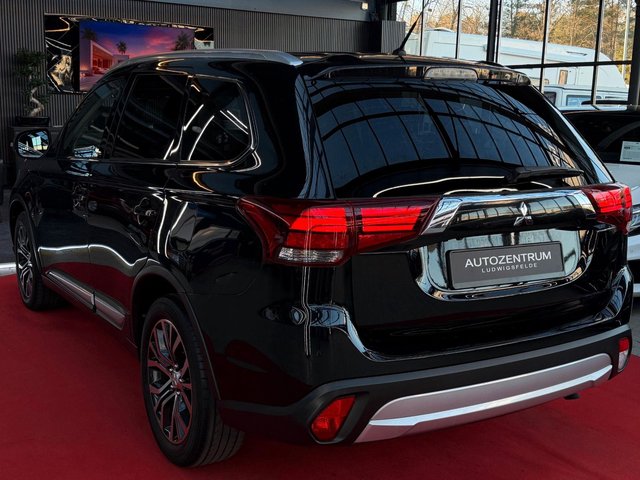 Mitsubishi Outlander Plus 2,2DI-D LED/TEMP/KAM/SHZ/ - foto 5