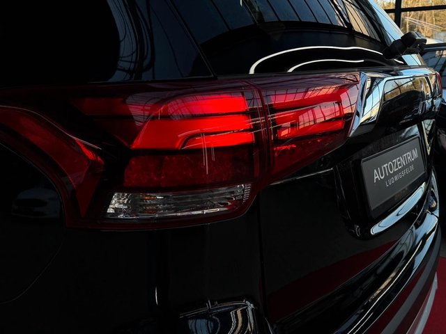 Mitsubishi Outlander Plus 2,2DI-D LED/TEMP/KAM/SHZ/ - foto 9