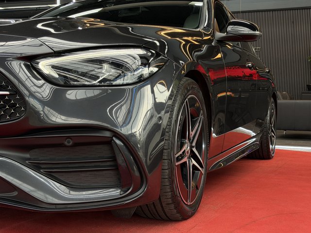 Mercedes-Benz C 300 d AMG-LINE/NIGHT PAKET/LED/SHZ/CARPLAY/PDC+KAM - foto 5
