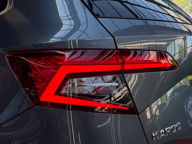 Skoda Karoq Style 1.5 TSI ACT 7-Gang Busines DSG / ACC / - foto 9