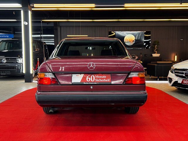 Mercedes-Benz 230 E W124/AUTOM/SCHIEBEDACH/H-ZUL Mercedes-Benz E - foto 2