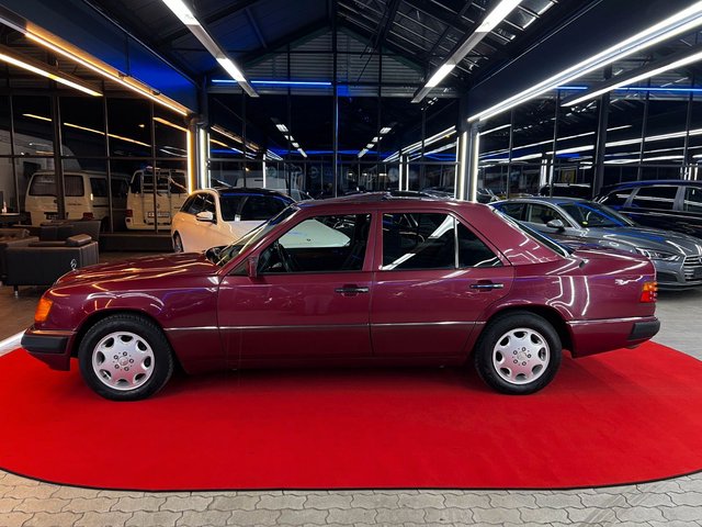 Mercedes-Benz 230 E W124/AUTOM/SCHIEBEDACH/H-ZUL Mercedes-Benz E - foto 6