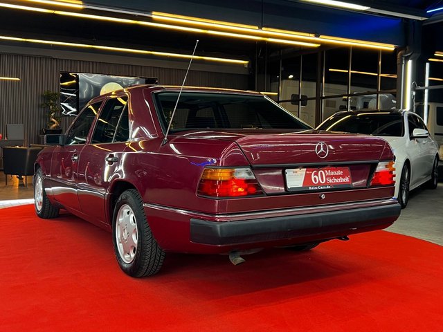 Mercedes-Benz 230 E W124/AUTOM/SCHIEBEDACH/H-ZUL Mercedes-Benz E - foto 7