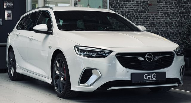 Opel Insignia GSi 4x4 |8-Fach|HUD|Standheizung| Gebrauchtwagen Kaufen | EZ 01/2020 | Preis 23.990 €