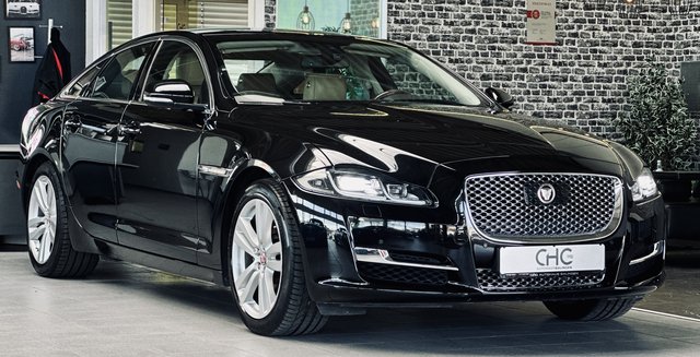 Jaguar XJ Premium Luxury PANO|MERIDIAN|KAMERA|ACC|4xSHZ+KLIMA Gebrauchtwagen Kaufen | EZ 09/2017 | Preis 29.990 €