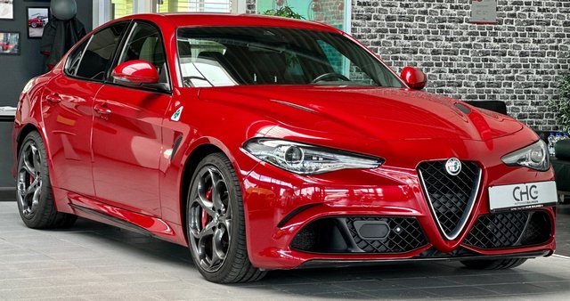 Alfa Romeo Giulia Quadrifoglio 1.HD|H&K|KAMERA|CARBON|ACC Gebrauchtwagen Kaufen | EZ 08/2019 | Preis 55.000 €