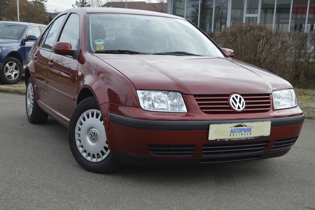 Volkswagen Bora Highline *8-fach*Scheckheft*2.HAND* Gebrauchtwagen Kaufen | EZ 03/1999 | Preis 1.490 €