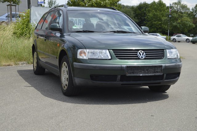 Volkswagen Passat Variant Comfortline  Klima TÜV - 11/2019 Gebrauchtwagen Kaufen | EZ 09/1998 | Preis 990 €