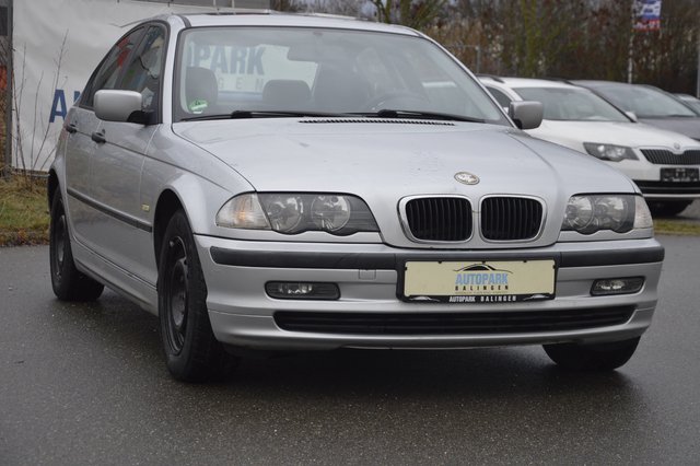 BMW 318i  Sportsitze Teilleder Gebrauchtwagen Kaufen | EZ 05/2000 | Preis 1.490 €