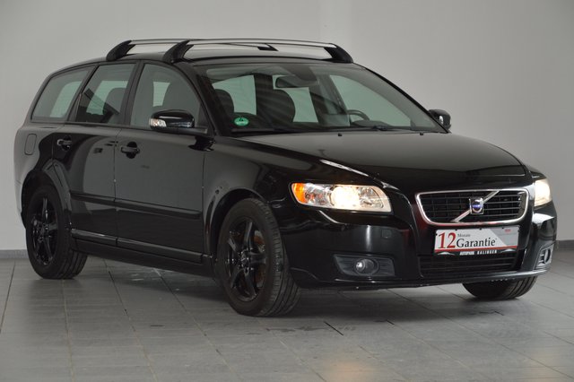 Volvo V 50 Kombi 2.0 D Momentum |NAVI|KLIMA|Scheckheft Gebrauchtwagen Kaufen | EZ 02/2008 | Preis 4.890 €