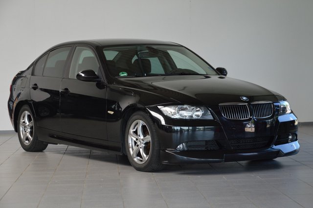 BMW 318d |Sportpaket|Tempomat|PDC|Klimaaut. Gebrauchtwagen Kaufen | EZ 05/2007 | Preis 3.890 €