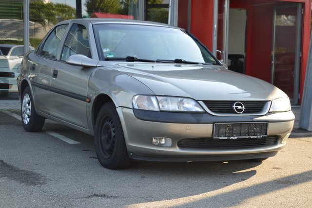 Opel Vectra 1.8 CD | Automatik | Klima | 2.Hand | Gebrauchtwagen Kaufen | EZ 10/1996 | Preis 490 €