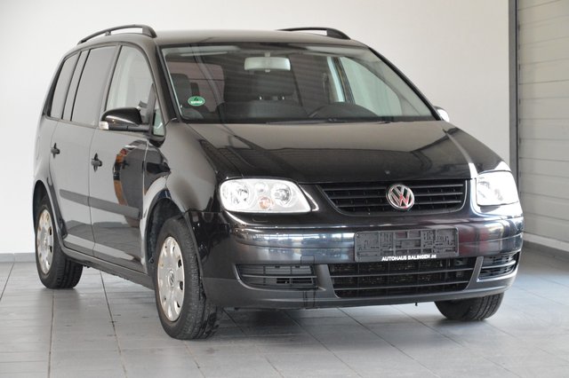 Volkswagen Touran Basis |SHZ|KLIMA|EURO4 Gebrauchtwagen Kaufen | EZ 11/2003 | Preis 1.600 €