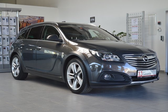 Opel Insignia A Country Tourer 4x4 Aut. |VOLL... Gebrauchtwagen Kaufen | EZ 12/2013 | Preis 11.990 €
