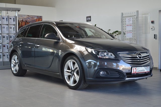 Opel Insignia A Country Tourer 4x4 Aut. |VOLL... Gebrauchtwagen Kaufen | EZ 12/2013 | Preis 13.990 €