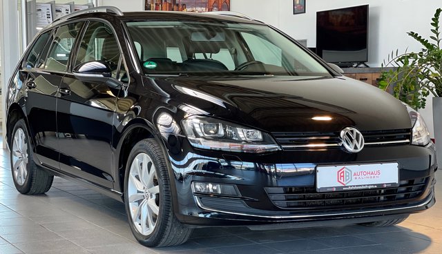Volkswagen Golf VII Variant Highline STHZ|Bi-XEN|NAVI|LEDER Gebrauchtwagen Kaufen | EZ 12/2013 | Preis 12.990 €