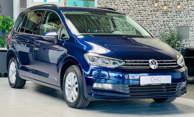 Volkswagen Touran Comfortline BMT |NAVI|MASSAGE|SPUR |SHZ|PDC Gebrauchtwagen Kaufen | EZ 10/2015 | Preis 14.990 €