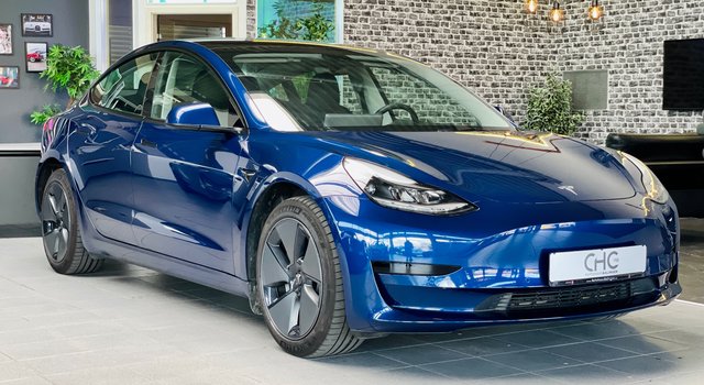Tesla Model 3 Standard Range Plus RWD Gebrauchtwagen Kaufen | EZ 08/2021 | Preis 47.990 €