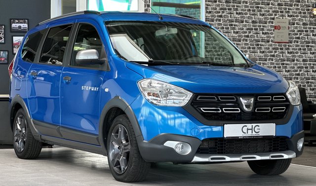 Dacia Lodgy Stepway KAMERA|NAVI|SITZHZG Gebrauchtwagen Kaufen | EZ 09/2017 | Preis 10.990 €