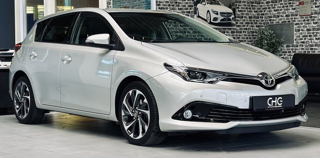 Toyota Auris Design Edition KAMERA|SPUR|TEMP.|AUT.| Gebrauchtwagen Kaufen | EZ 12/2015 | Preis 14.990 €