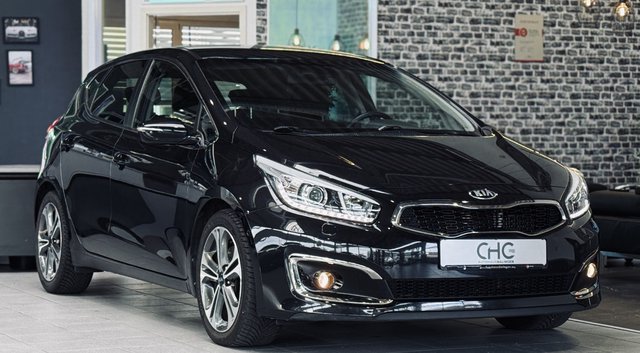 Kia Ceed Spirit|KAMERA|SHZ|NAVI|TEMP.|SPUR Gebrauchtwagen Kaufen | EZ 04/2016 | Preis 11.990 €