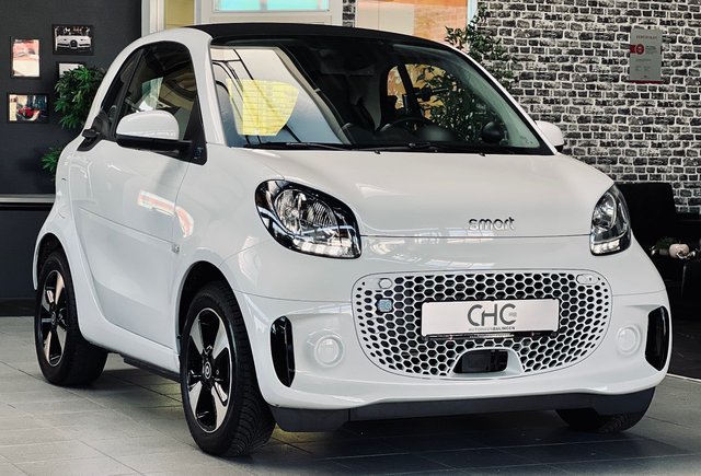 Smart fortwo electric drive EQ|NAVI|SHZ|PDC|TEMP.| Gebrauchtwagen Kaufen | EZ 04/2021 | Preis 10.990 €