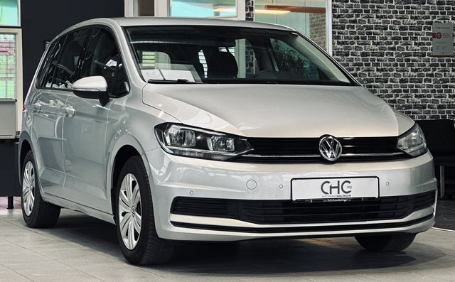 Volkswagen Touran Trendline BMT/Start-Stopp AHK|PDC|NAVI|7S Gebrauchtwagen Kaufen | EZ 05/2017 | Preis 14.800 €