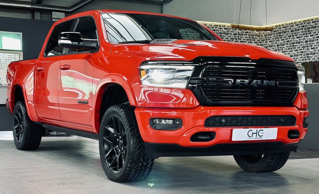 Dodge Ram 1500 5.7L Hemi 4X4 Laramie D-FZG|TRITTB.|LUFTFAHRWERK Gebrauchtwagen Kaufen | EZ 05/2021 | Preis 49.990 €