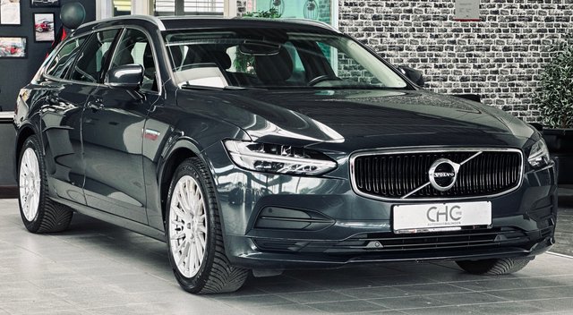 Volvo V90 Kombi Momentum|KAMERA|AHK|NAVI|LED|TEMP. Gebrauchtwagen Kaufen | EZ 09/2018 | Preis 24.990 €