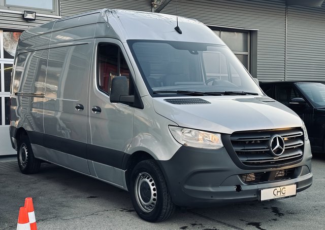 Mercedes-Benz Sprinter III Kasten 214 CDI FWD L2H2 KAMERA Gebrauchtwagen Kaufen | EZ 08/2021 | Preis 21.500 €