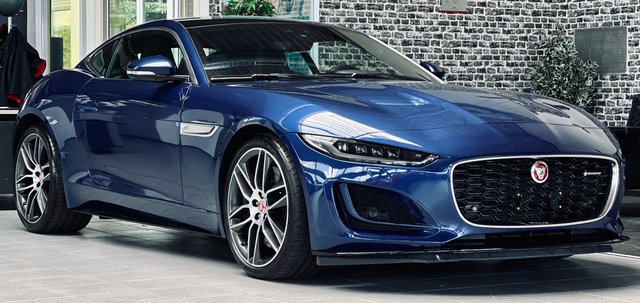 Jaguar F-TYPE P450 R-DYNAMIC 1HD|PANO|KAMERA Gebrauchtwagen Kaufen | EZ 09/2022 | Preis 74.970 €