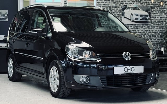 Volkswagen Touran Highline |Pano|Navi|AHK|PDC|SHZ Gebrauchtwagen Kaufen | EZ 10/2010 | Preis 8.990 €