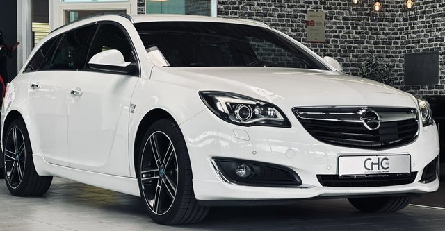 Opel Insignia A Sports Tourer AHK|4x4|XEN|SZ|KMA|BOSE Gebrauchtwagen Kaufen | EZ 03/2017 | Preis 14.990 €