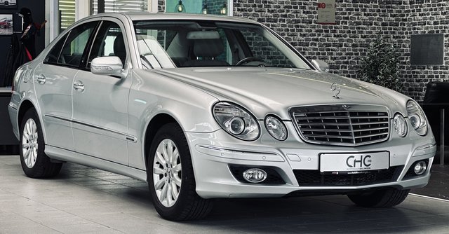 Mercedes-Benz E 350 4Matic |1.HAND|Scheckheft Mercedes| Gebrauchtwagen Kaufen | EZ 05/2007 | Preis 9.990 €