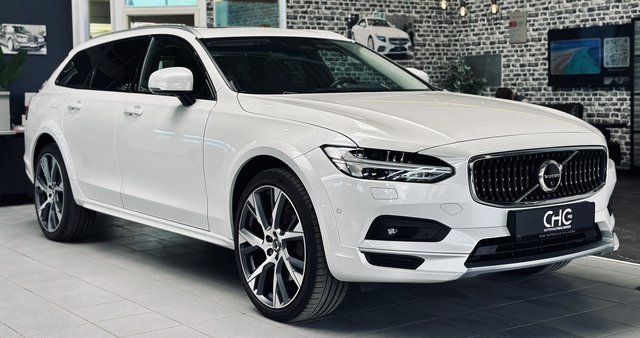 Volvo V90 Cross Country Pro AWD |LED|SHZ|AHK|Pano|B&W|21"| Gebrauchtwagen Kaufen | EZ 02/2022 | Preis 39.990 €