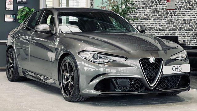 Alfa Romeo Giulia Quadrifoglio KAMERA|ACC|LK+SHZ|FAHRASSIST+ Gebrauchtwagen Kaufen | EZ 07/2017 | Preis 54.990 €