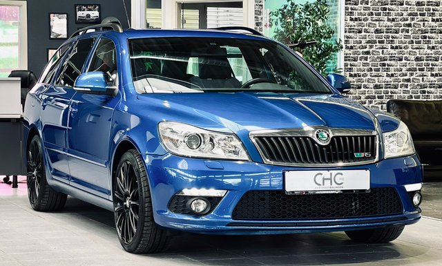 Skoda Octavia Combi 2.0 TSI RS Bi-XENON|NAVI|SHZ|PDC|MFL Gebrauchtwagen Kaufen | EZ 02/2012 | Preis 10.690 €