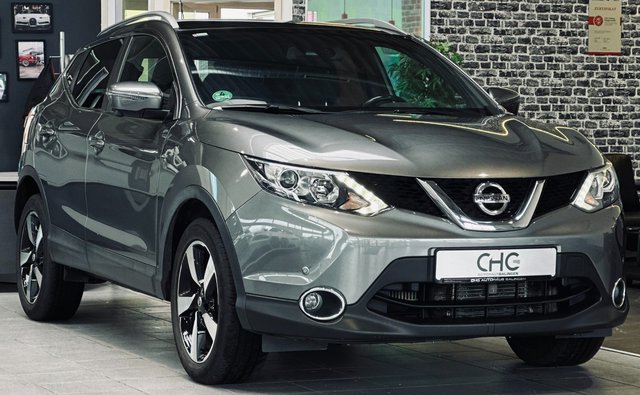 Nissan Qashqai N-Vision NAVI|PANO|SHZ|LEDER|360 Gebrauchtwagen Kaufen | EZ 09/2017 | Preis 17.190 €