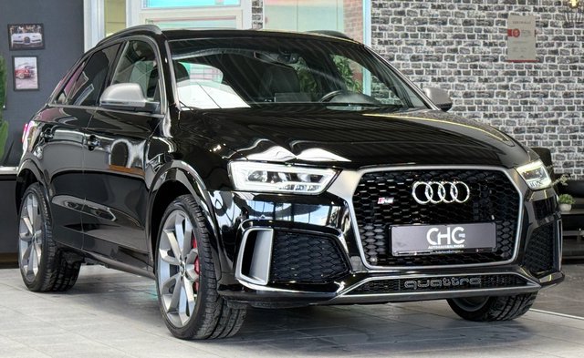Audi RS Q3 2.5 TFSI quattro performance |RAUTE|PANO|Kamera| Gebrauchtwagen Kaufen | EZ 10/2016 | Preis 33.990 €